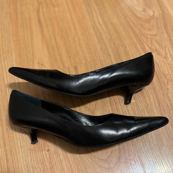 Nine West Leather Classic Black kitten Heels 6.5 - Picture 4 of 9